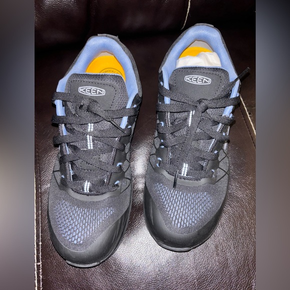 Keen Women's Vista Energy (Carbon Toe) Sneaker Size 10 in Hydrangea Black Work - Picture 4 of 12